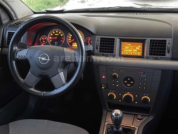 BZ AO AUTO'DAN 2004 MODEL CAM GİBİ VECTRA C