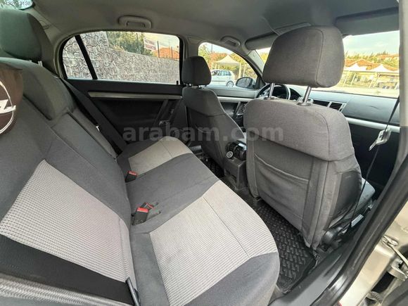 BZ AO AUTO'DAN 2004 MODEL CAM GİBİ VECTRA C