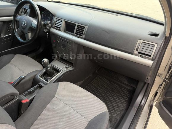 BZ AO AUTO'DAN 2004 MODEL CAM GİBİ VECTRA C