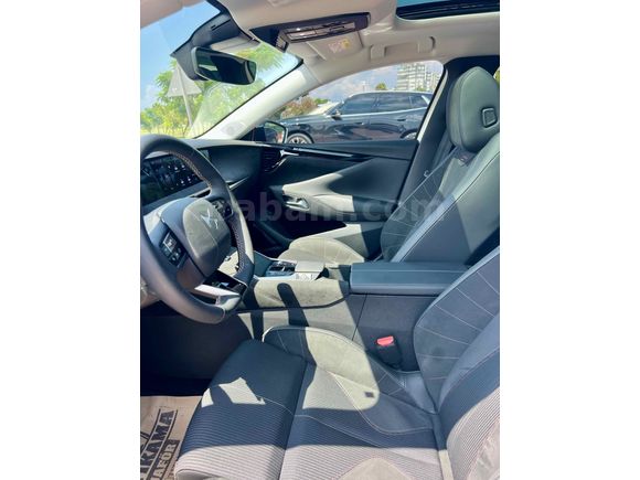DS4 1.2 PureTech Performance Line 2023 Model 14.800 KM 