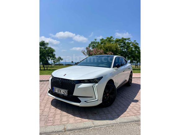 DS4 1.2 PureTech Performance Line 2023 Model 14.800 KM 