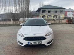 Sahibinden Ford Focus 1.5 TDCi Trend X 2018 Model  151000  km Beyaz