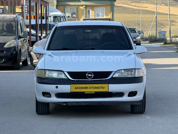 Galeriden Opel Vectra 2.0 GLS 1996 Model Van