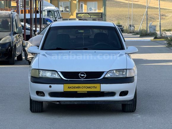 Galeriden Opel Vectra 2.0 GLS 1996 Model Van