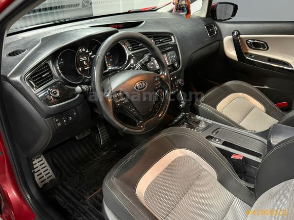 İdeal'den Kıa Ceed 1.6 CRDI Premium Makyajlı Kasa