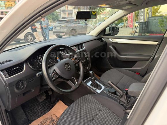 ÇAMLICA'DAN 2016 MODEL HATASIZ+BOYASIZ SCODA OCTAVIA OTOMATİK