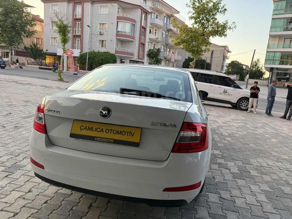 ÇAMLICA'DAN 2016 MODEL HATASIZ+BOYASIZ SCODA OCTAVIA OTOMATİK