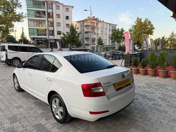 ÇAMLICA'DAN 2016 MODEL HATASIZ+BOYASIZ SCODA OCTAVIA OTOMATİK