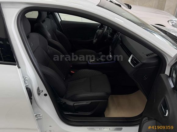 ORJİNAL 2025 RENAULT CLİO ESPRİT ALPİNE X-TRONİC