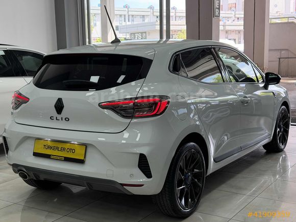 ORJİNAL 2025 RENAULT CLİO ESPRİT ALPİNE X-TRONİC