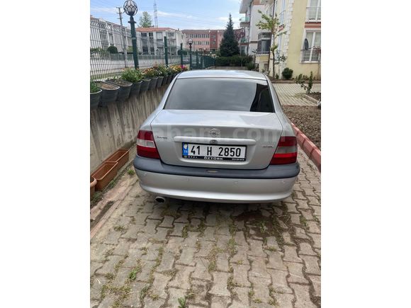 Sahibinden Opel Vectra 2.0 GLS 1996 Model 
