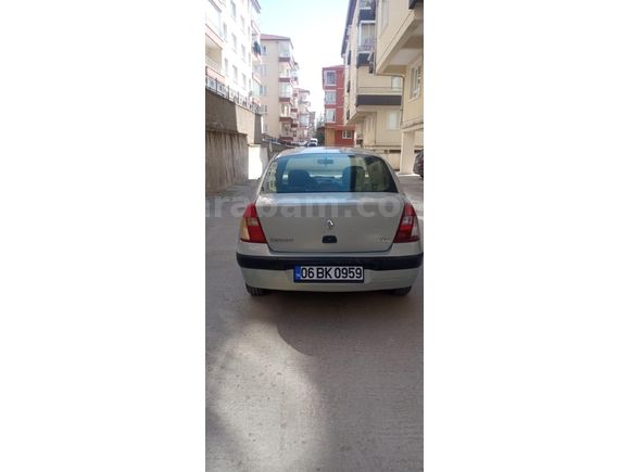 Sahibinden Renault Clio 1.4 Authentique 2005 Model