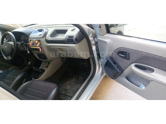 Sahibinden Renault Clio 1.4 Authentique 2005 Model