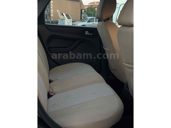 GÜNCEL OTOMOTİV'DEN HATASIZ FORD FOCUS TREND