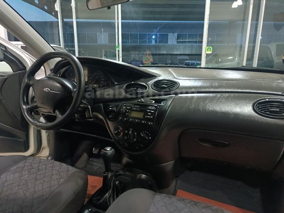 Galeriden Ford Focus 1.6 Comfort 2001 Model Denizli