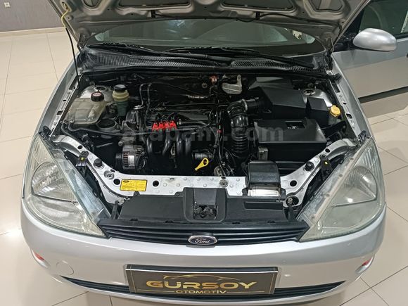 Galeriden Ford Focus 1.6 Comfort 2001 Model Denizli
