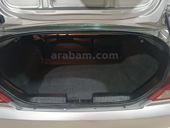 Galeriden Ford Focus 1.6 Comfort 2001 Model Denizli
