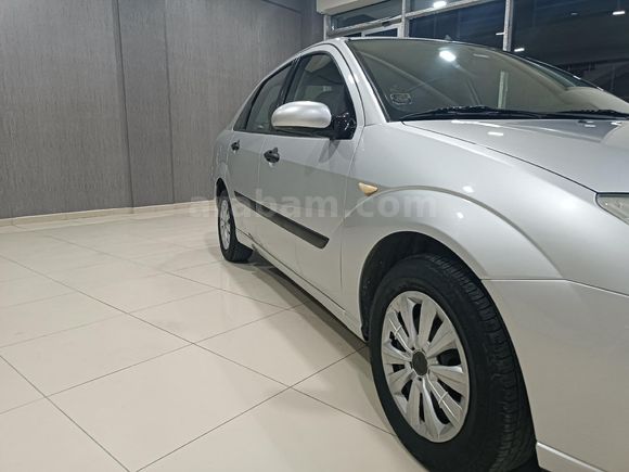 Galeriden Ford Focus 1.6 Comfort 2001 Model Denizli