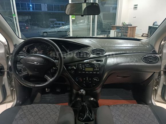 Galeriden Ford Focus 1.6 Comfort 2001 Model Denizli