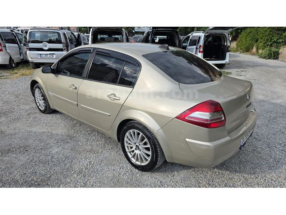 Galeriden Renault Megane 1.5 dCi Privilege 2007 Model Konya