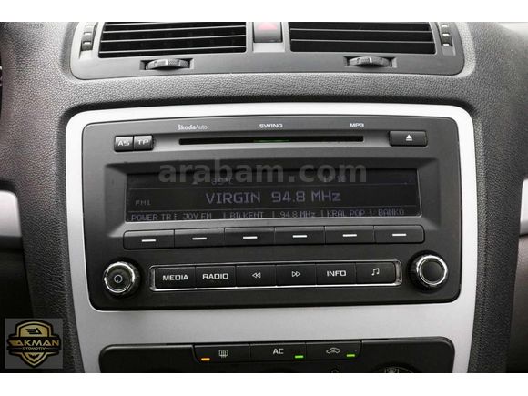AKMAN'DAN 2011 SKODA OCTAVİA 1.6 AMBİENTE