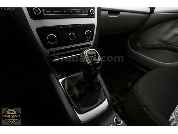 AKMAN'DAN 2011 SKODA OCTAVİA 1.6 AMBİENTE
