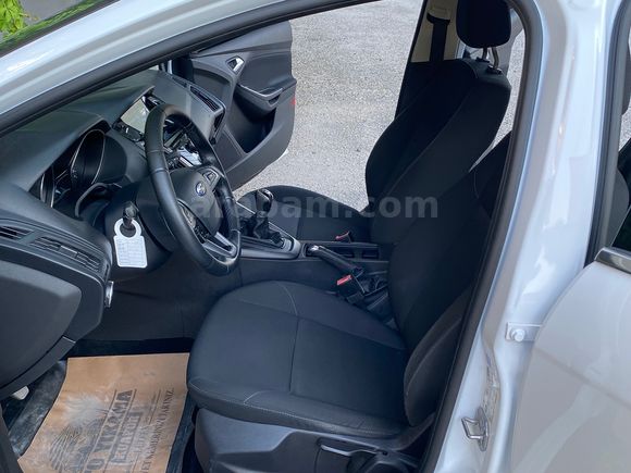 2015 MODEL/SADECE 68.000 KM DE/1.6 Ti-VCT/125 HP/D.EKRAN/G.GÖRÜŞ
