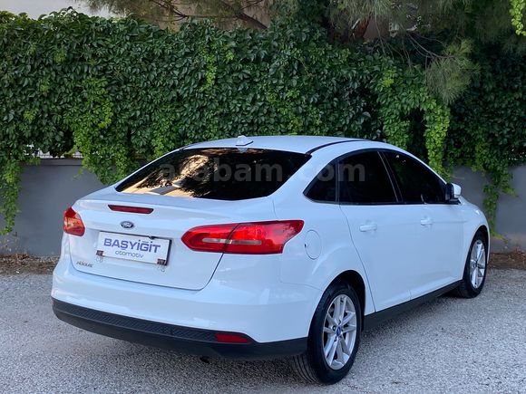 2015 MODEL/SADECE 68.000 KM DE/1.6 Ti-VCT/125 HP/D.EKRAN/G.GÖRÜŞ