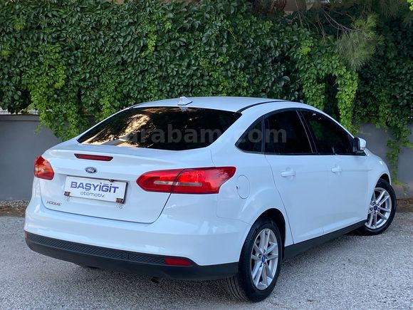 2015 MODEL/SADECE 68.000 KM DE/1.6 Ti-VCT/125 HP/D.EKRAN/G.GÖRÜŞ