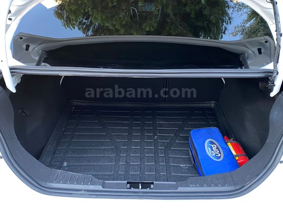 2015 MODEL/SADECE 68.000 KM DE/1.6 Ti-VCT/125 HP/D.EKRAN/G.GÖRÜŞ