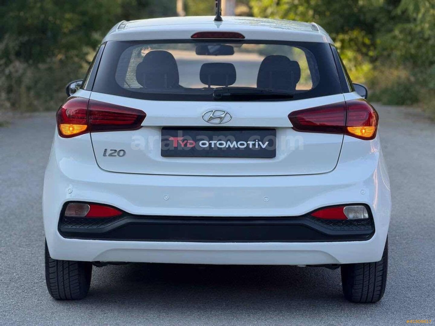 Galeriden Hyundai i20 1.4 MPI Jump 2019 Model Kütahya 190.000 km Beyaz 4