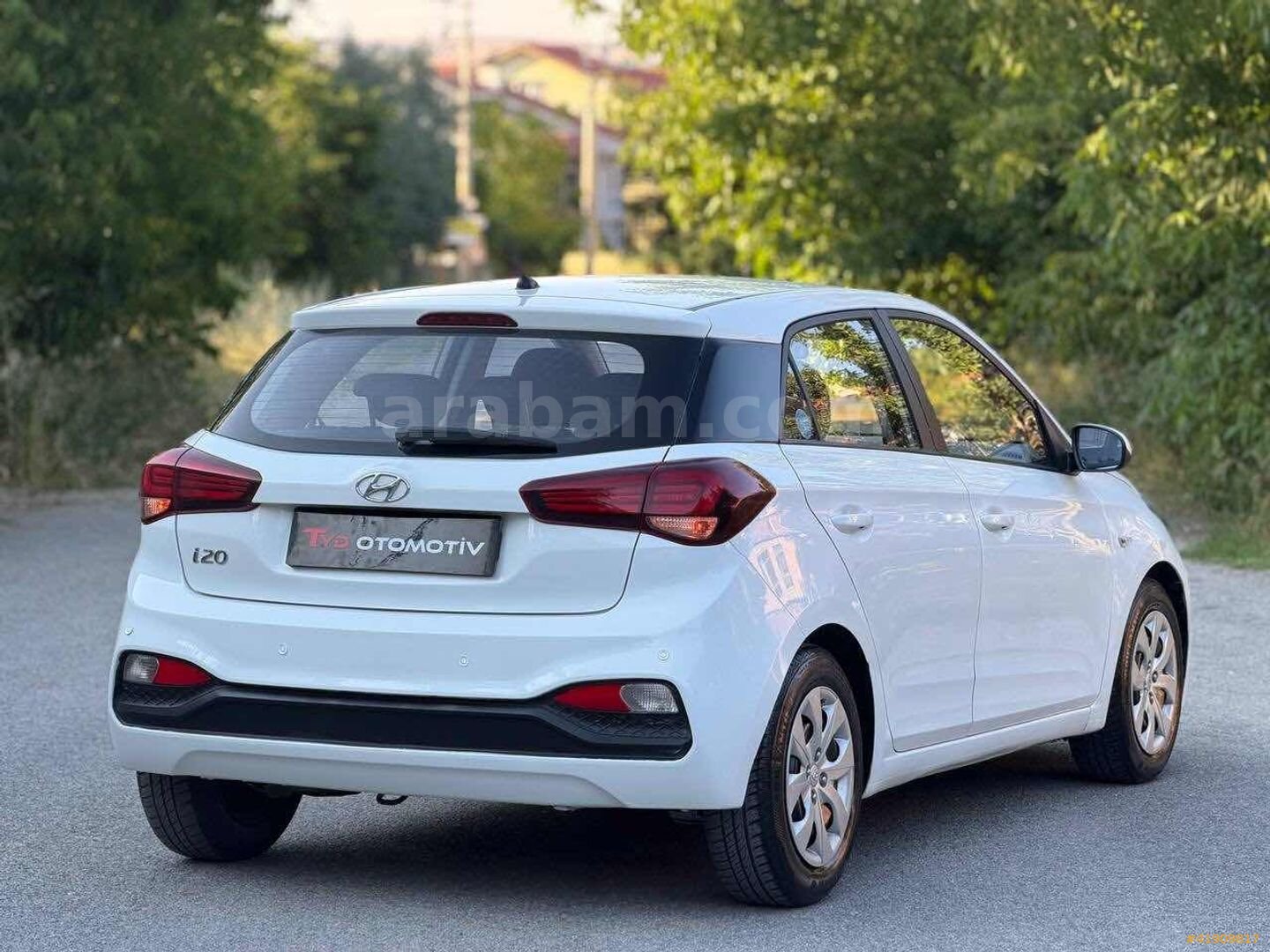 Galeriden Hyundai i20 1.4 MPI Jump 2019 Model Kütahya 190.000 km Beyaz 5