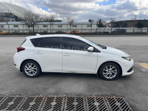 Sahibinden Toyota Auris 1.6 Active 2016 Model 