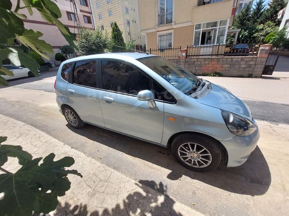 Sahibinden Honda Jazz 1.4 LS 2005 Model