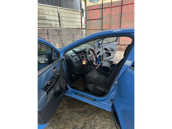 Sahibinden Renault Clio 1.5 dCi Night & Day 2012 Model 