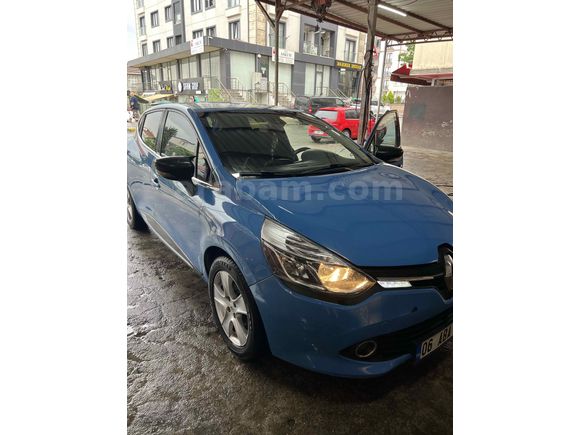 Sahibinden Renault Clio 1.5 dCi Night & Day 2012 Model 