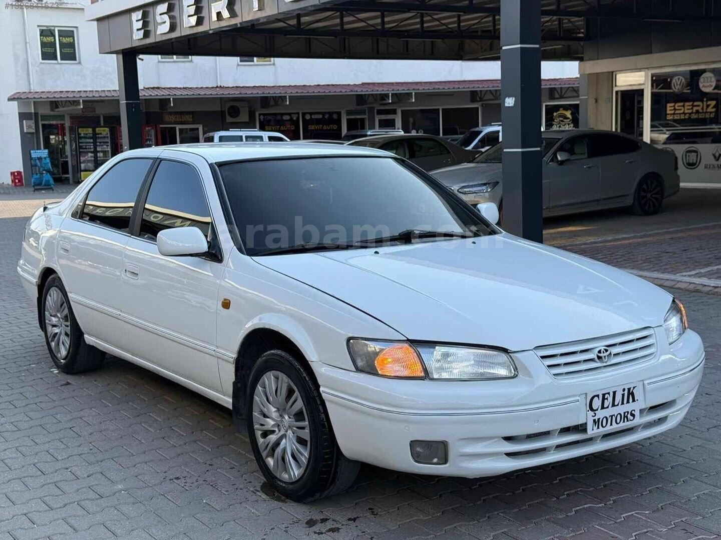Galeriden Toyota Camry 3.0 GX 1998 Model Adana 350.000 km Beyaz 6