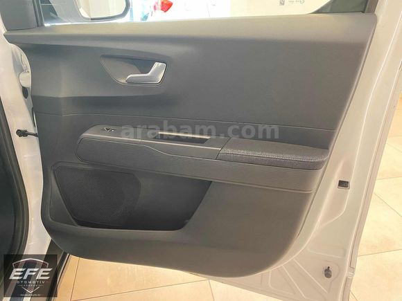 2025 FORD COURIER 1.5ECOBLUE ACTİVE ÇİFT RENK 10.500 KM