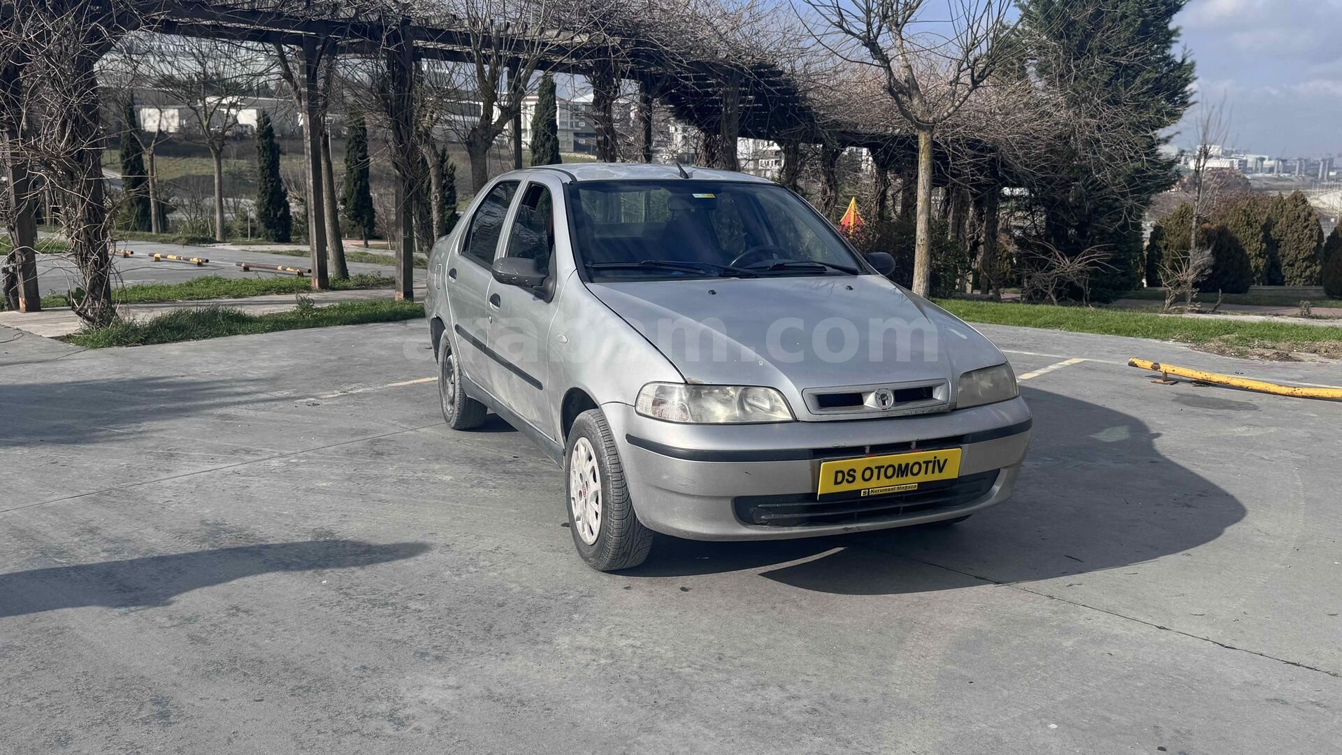Galeriden Fiat Albea 1.2 Active 2004 Model İstanbul 297.000 km Gri 1
