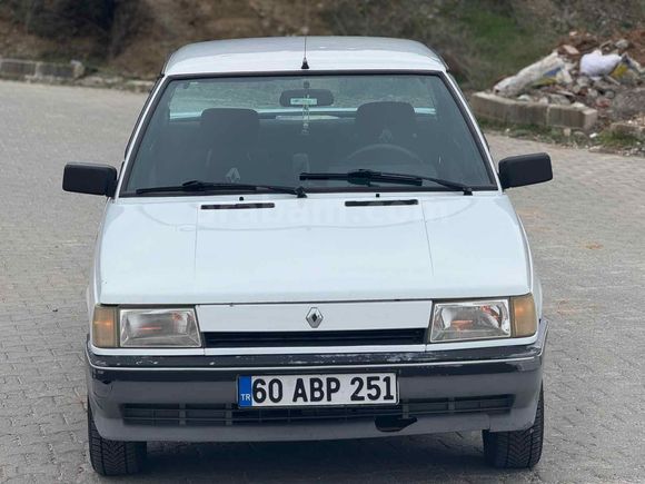 Sahibinden Renault R 9 1.4 Broadway 1994 Model 