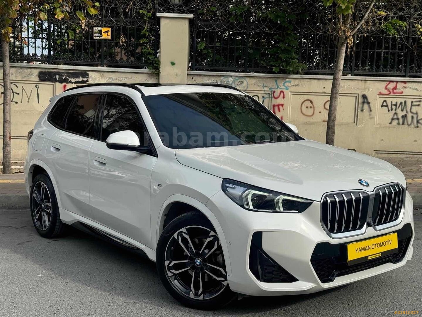 Galeriden BMW X1 18i sDrive M Sport 2022 Model İstanbul 48.000 km Beyaz 3