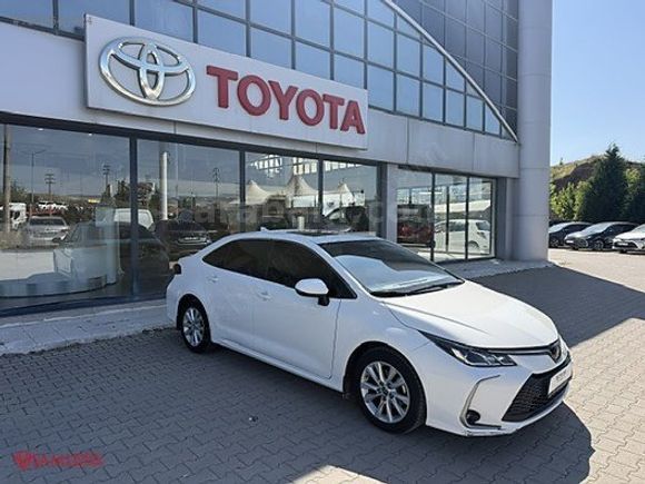 ŞAMLIOĞLU TOYOTA VE BYD BAYİ/2023MODEL/COROLLA 1.5 DREAM X-PACK