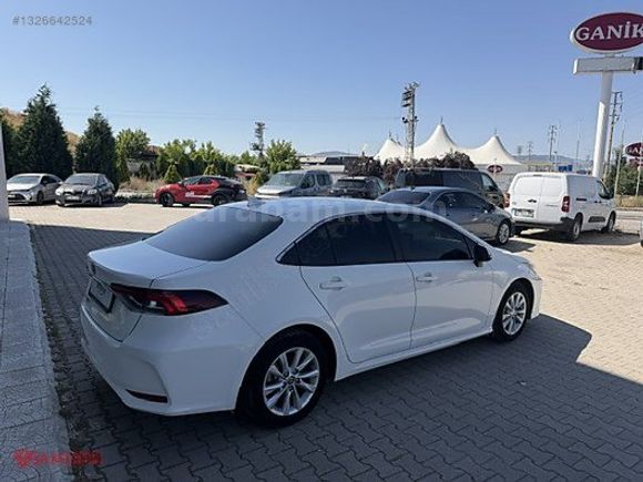 ŞAMLIOĞLU TOYOTA VE BYD BAYİ/2023MODEL/COROLLA 1.5 DREAM X-PACK