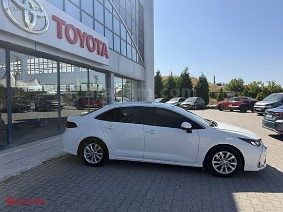 ŞAMLIOĞLU TOYOTA VE BYD BAYİ/2023MODEL/COROLLA 1.5 DREAM X-PACK