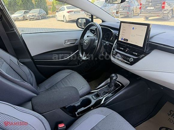 ŞAMLIOĞLU TOYOTA VE BYD BAYİ/2023MODEL/COROLLA 1.5 DREAM X-PACK