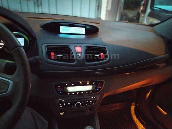Sahibinden Renault Megane 1.5 dCi Privilege 2011 Model