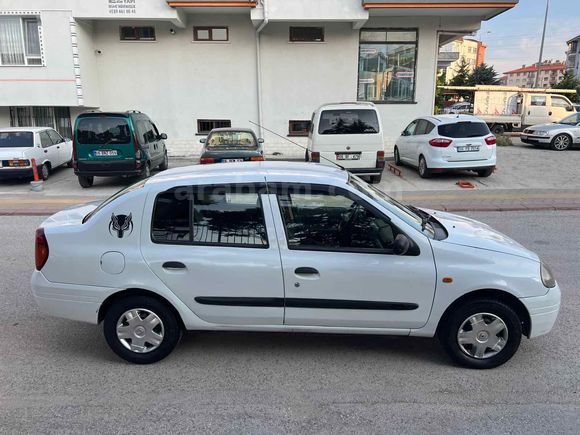 Sahibinden Renault Clio 1.4 RNA 2001 Model 