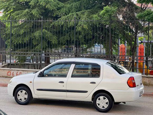 Sahibinden Renault Clio 1.4 RNA 2001 Model 