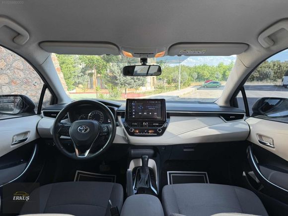 ERKUŞ MOTORS'DAN 2020 CAM GİBİ COROLLA 1.6LPG'Lİ 1LOKAL...