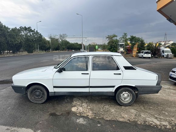 Galeriden Renault R 12 Toros 1989 Model Kırklareli
